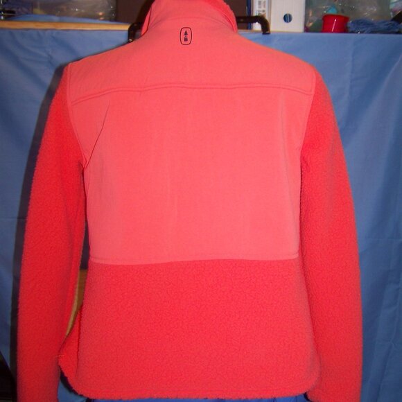 Bass Outdoor NWT Coral Fuzzy Jacket Sz S - Picture 6 of 8